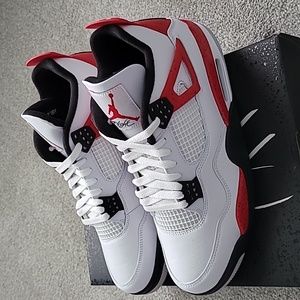 Nike Air Jordan 4 Retro "Cement" Size 11